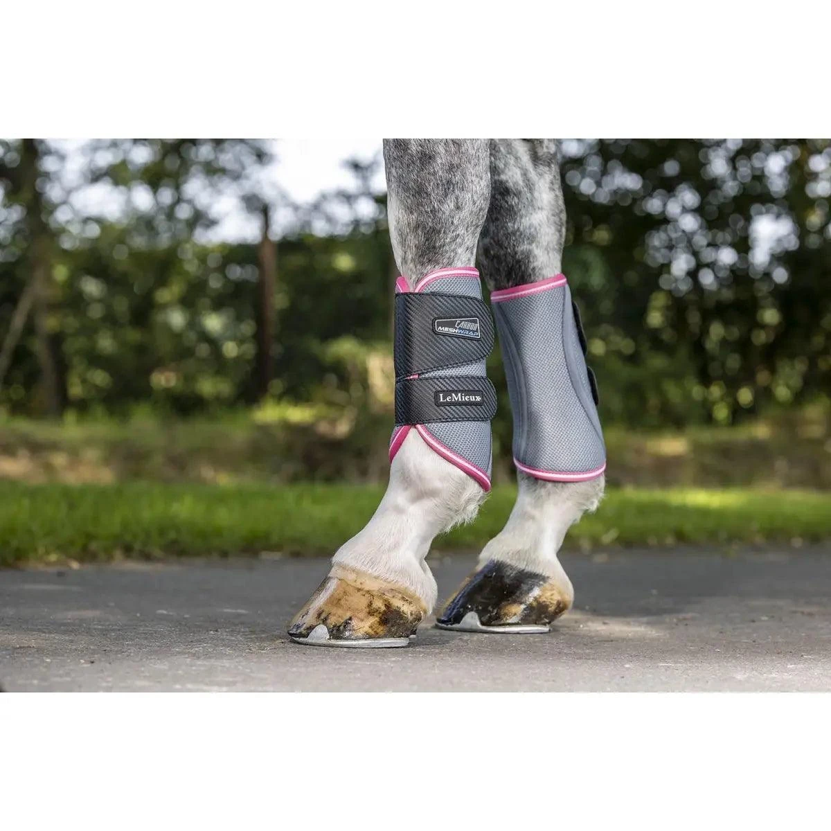 LeMieux Carbon Mesh Wrap Boots - Image 7