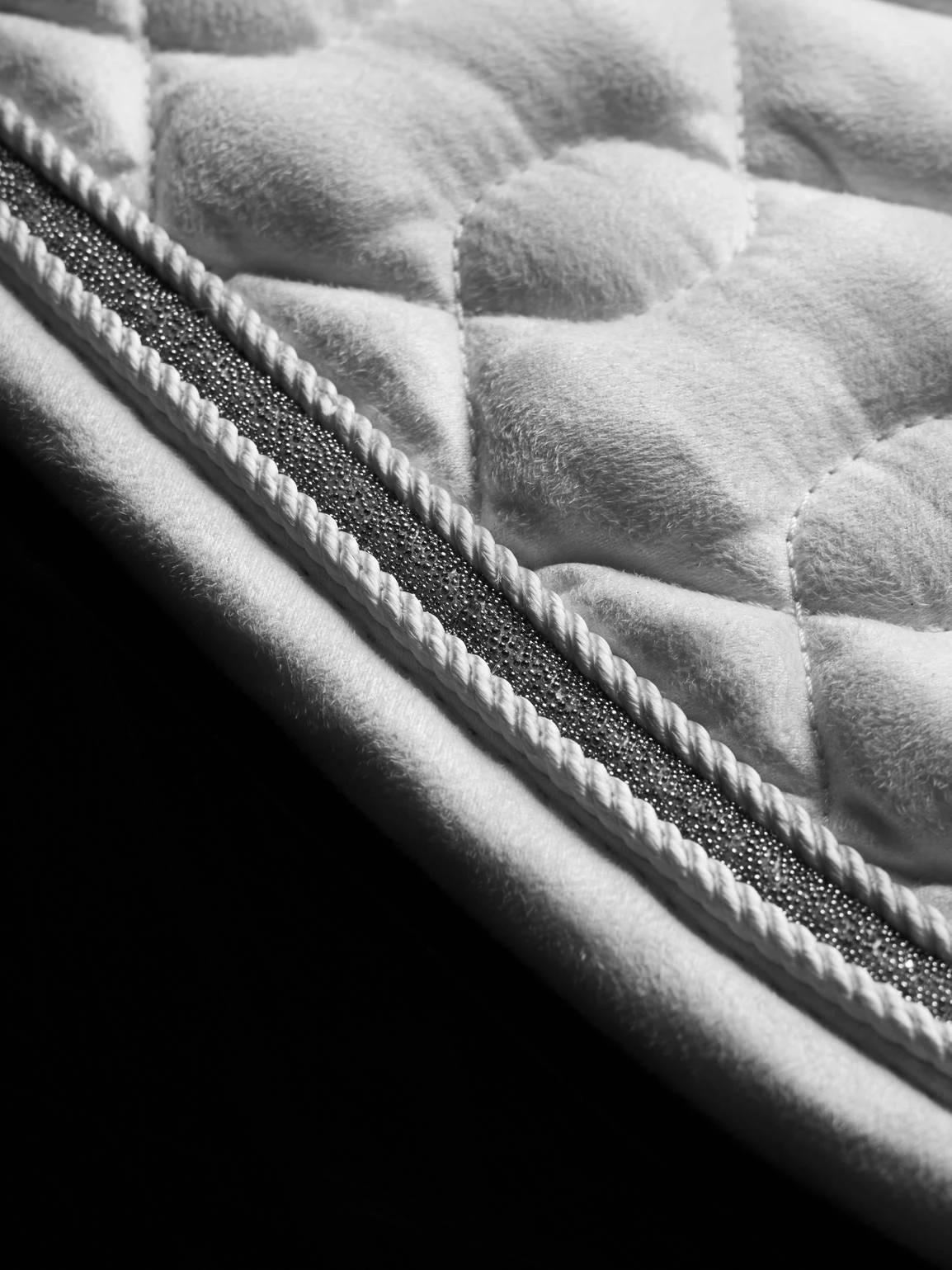 LeMieux Crystal Suede Close Contact Square - Image 3